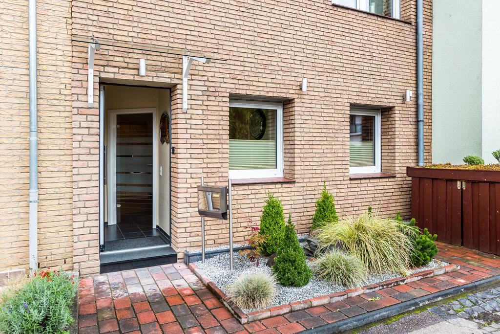 Design Apartment In Koeln Mit Terrasse Ruang foto