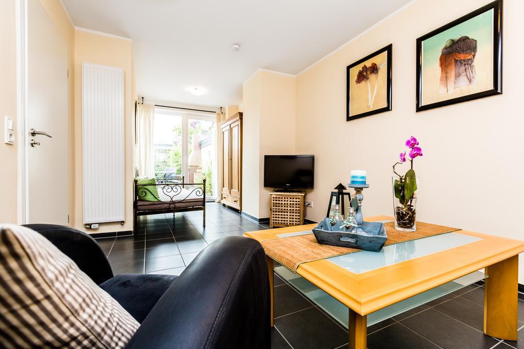 Design Apartment In Koeln Mit Terrasse Bagian luar foto